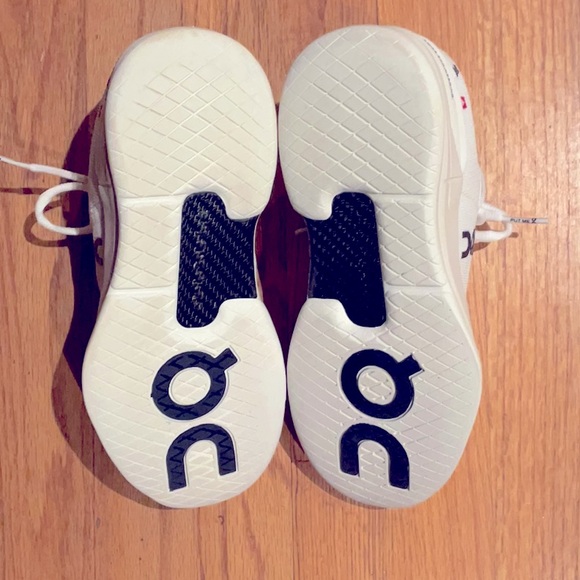 On Running White Athletic Shoes - Picture 5 of 9